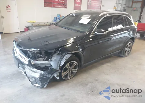 2020 Mercedes-Benz Glc 300 z USA, uszkodzony, nr VIN WDC0G8DBXLF719922